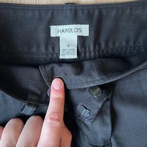 Harolds Dark Denim Straight Legged Pant, Size 6